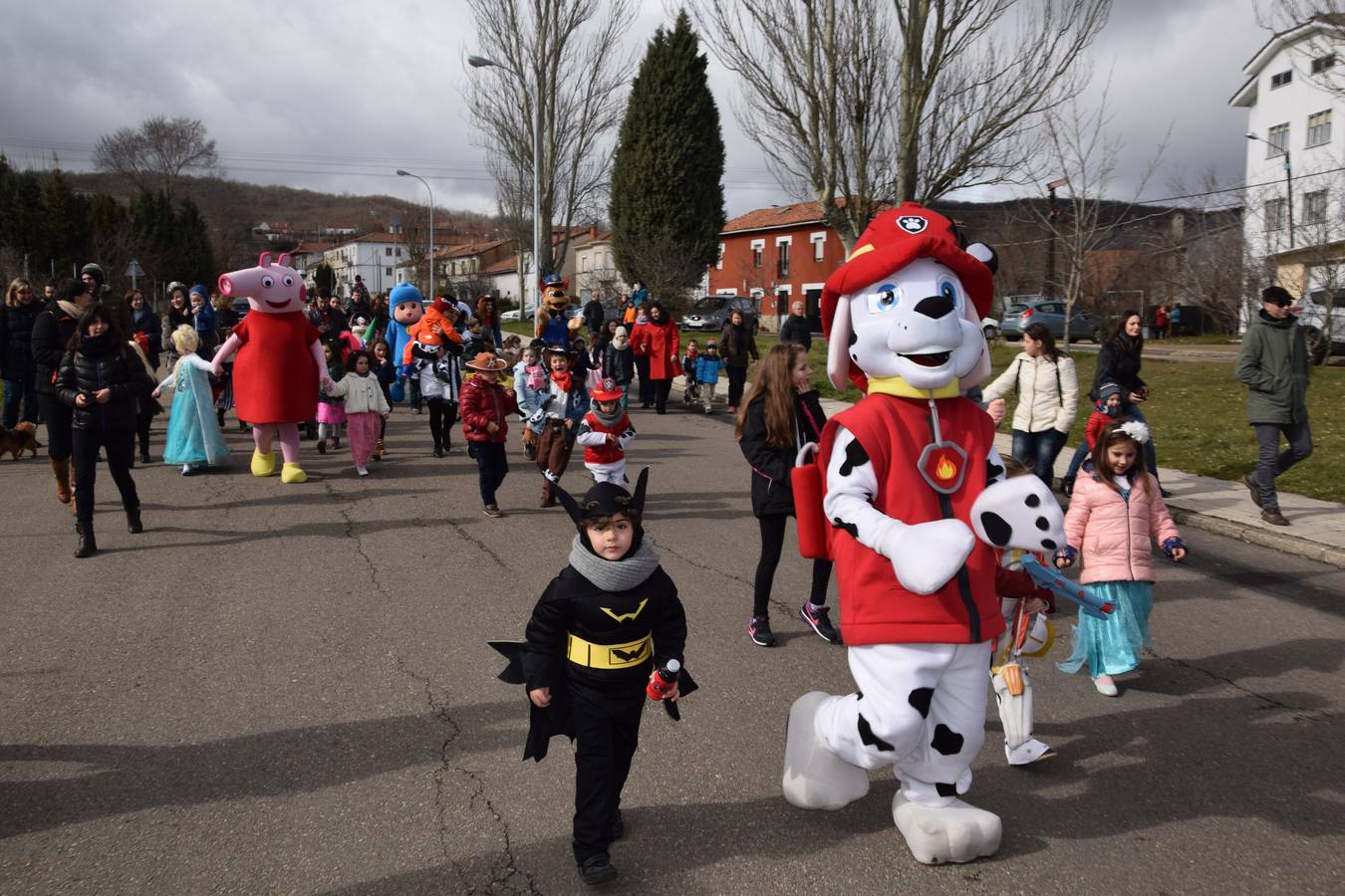 La Patrulla Canina visita el Carnaval de Guardo (Palencia)