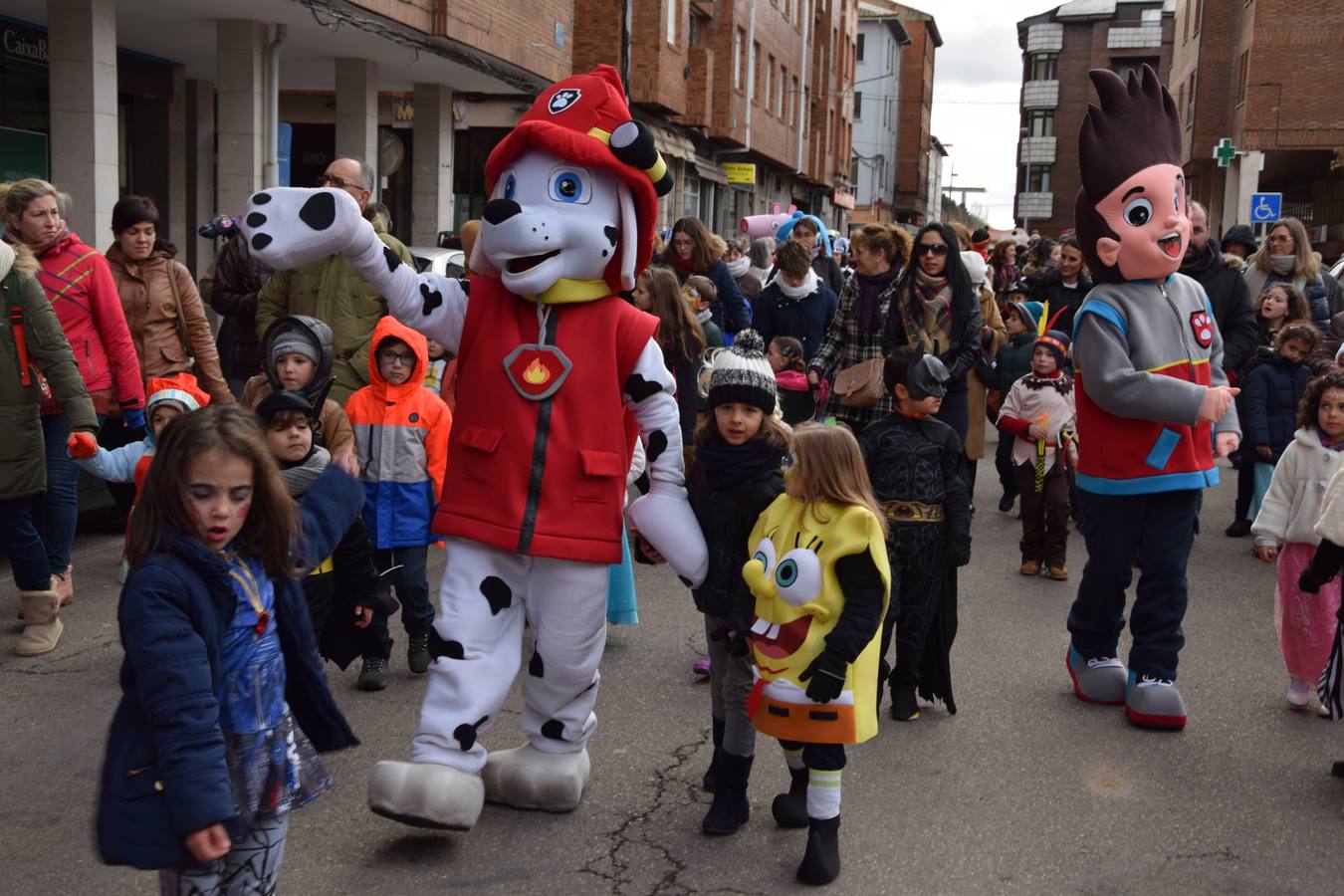 La Patrulla Canina visita el Carnaval de Guardo (Palencia)