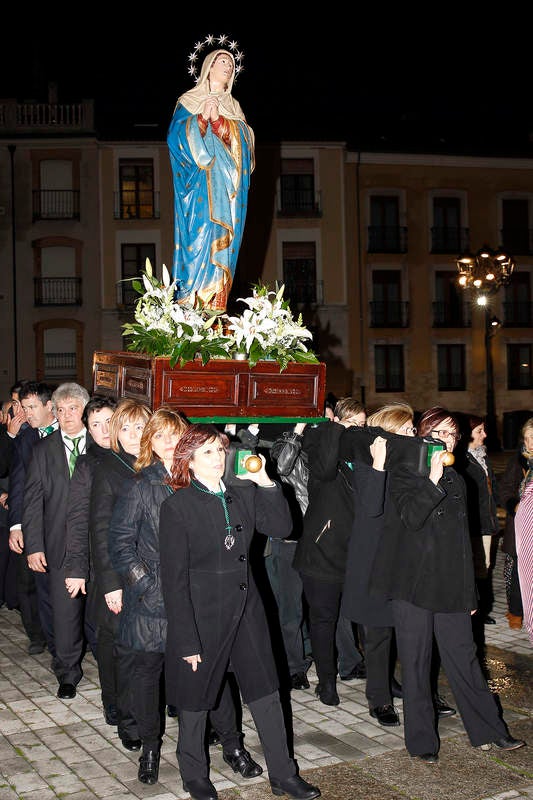 Viacrucis cuaresmal en Palencia