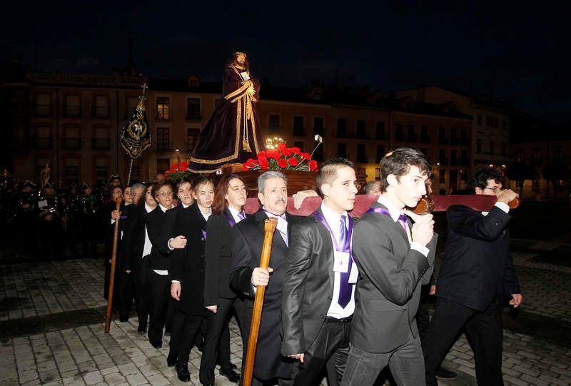 Viacrucis cuaresmal en Palencia