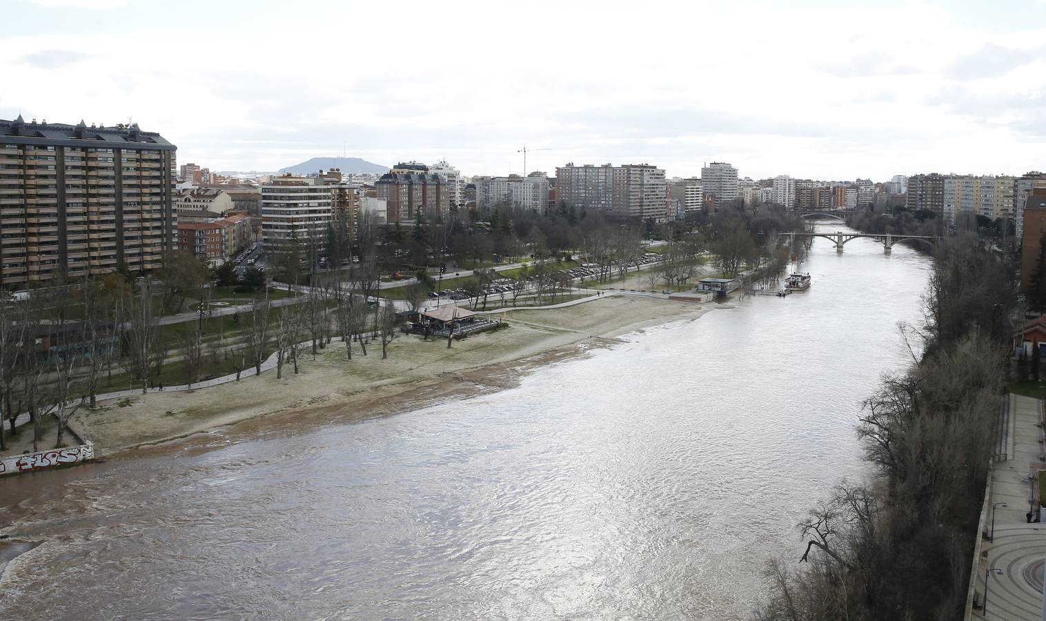 El Pisuerga a su paso por Valladolid.