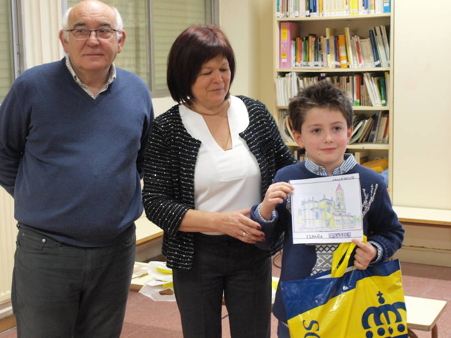 Exposición &#039;Sellos del Mundo&#039; en el CEIP León Felipe