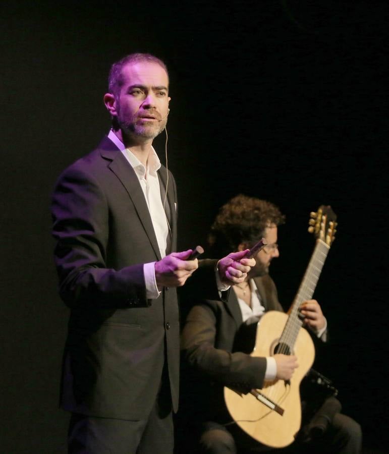 Miguel Velayos presenta su poemario &#039;Lecciones de orfandad&#039; en el Aula de Cultura de El Norte de Castilla