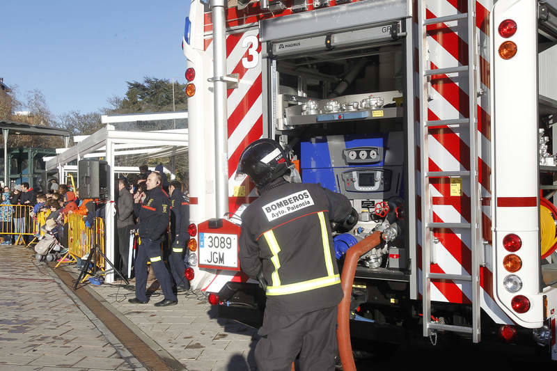 Los Bomberos de Palencia desarrollan un simulacro en el centro de la ciudad