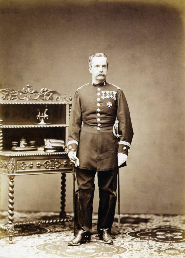 Retratos militares del vallisoletano Pedro Martínez de Hebert