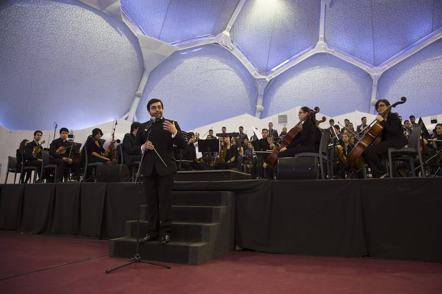 Concierto de &#039;Voces de Pasión&#039; en la Cúpula del Milenio