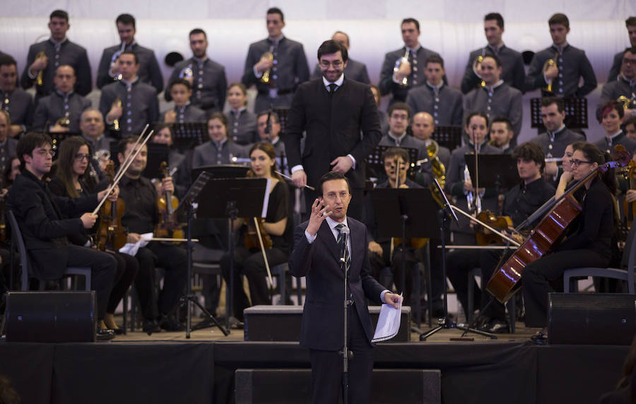 Concierto de &#039;Voces de Pasión&#039; en la Cúpula del Milenio