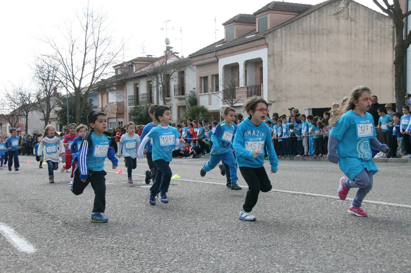 Alumnos del colegio Santa Clara de Cuéllar corren a favor de Unicef