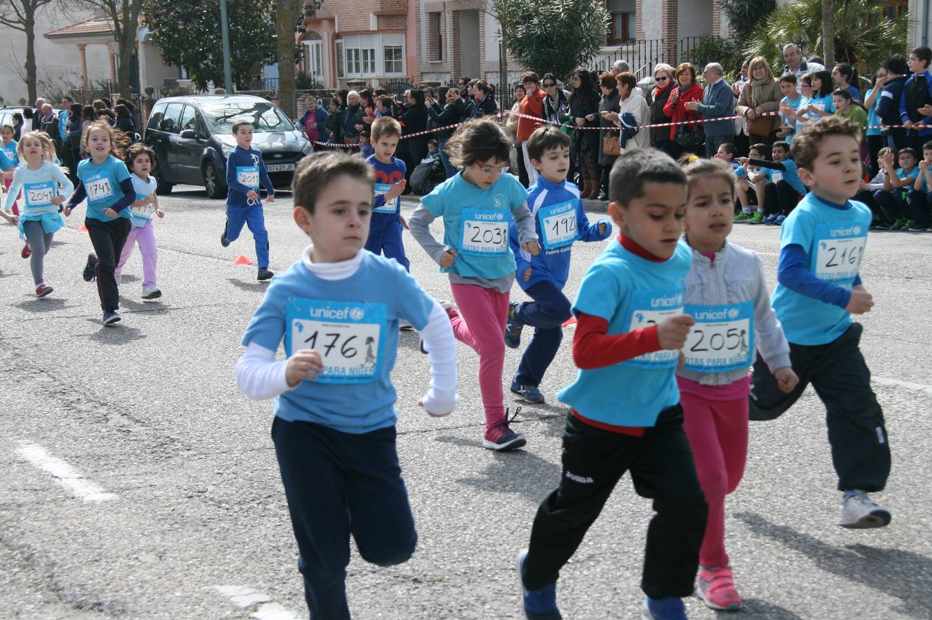 Alumnos del colegio Santa Clara de Cuéllar corren a favor de Unicef