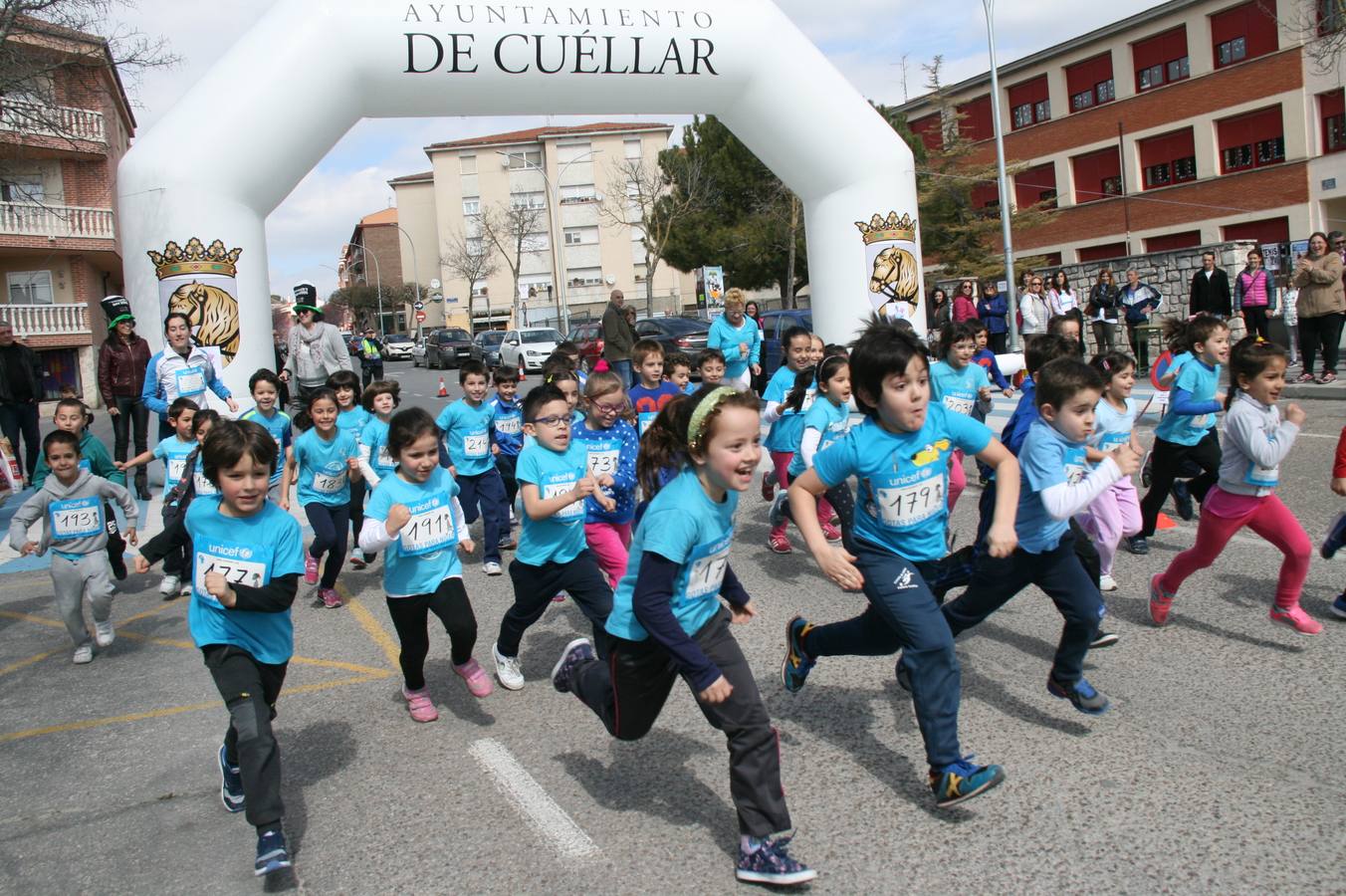 Alumnos del colegio Santa Clara de Cuéllar corren a favor de Unicef