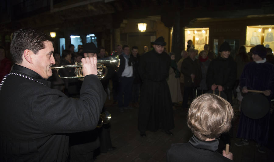 El subdirector de El Norte de Castilla pregona la Semana Santa de Medina de Rioseco (1/2)