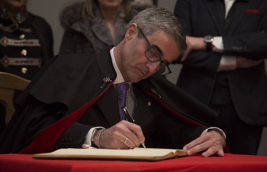 El subdirector de El Norte de Castilla pregona la Semana Santa de Medina de Rioseco (1/2)