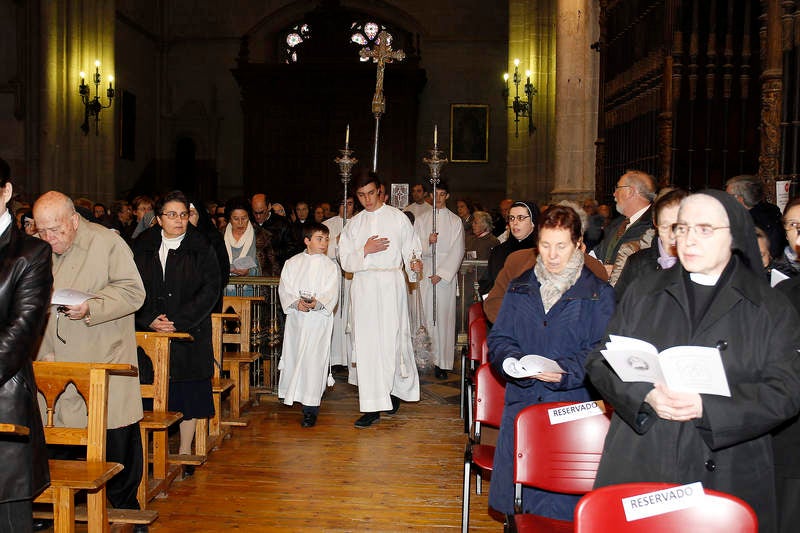 Misa Crismal en la catedral de Palencia