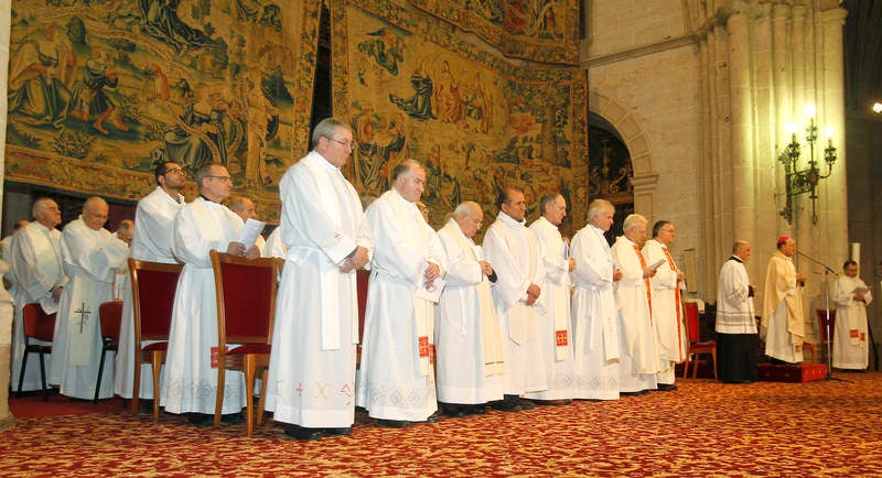 Misa Crismal en la catedral de Palencia