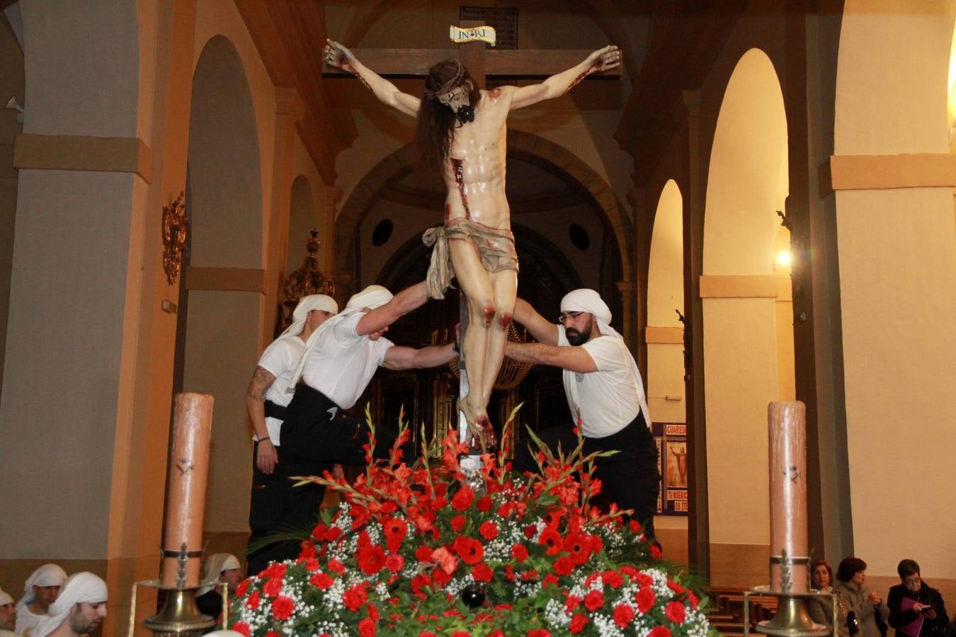 Procesión y Oración de los Cinco Misterios en Segovia (1/2)