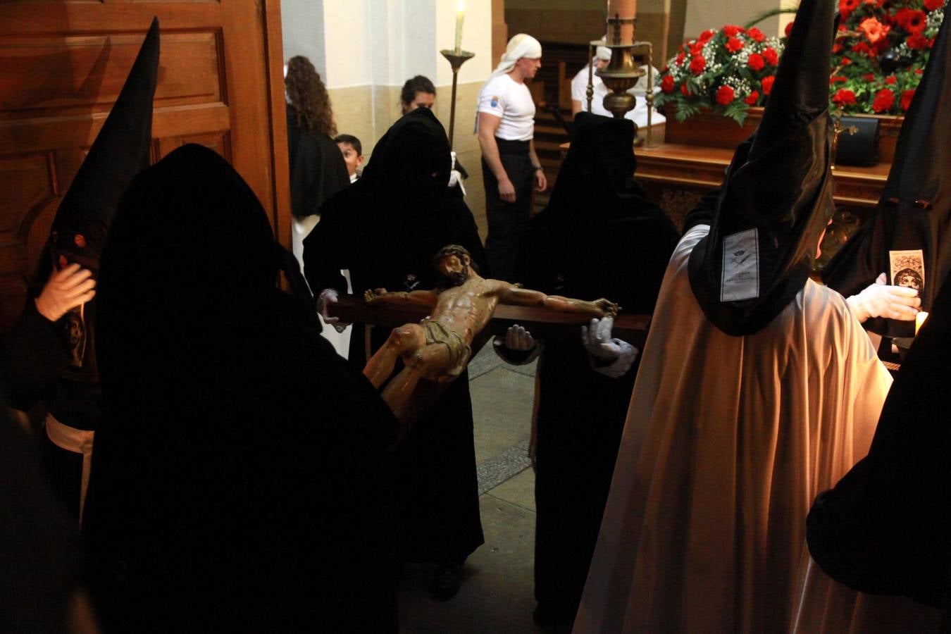 Procesión y Oración de los Cinco Misterios en Segovia (1/2)