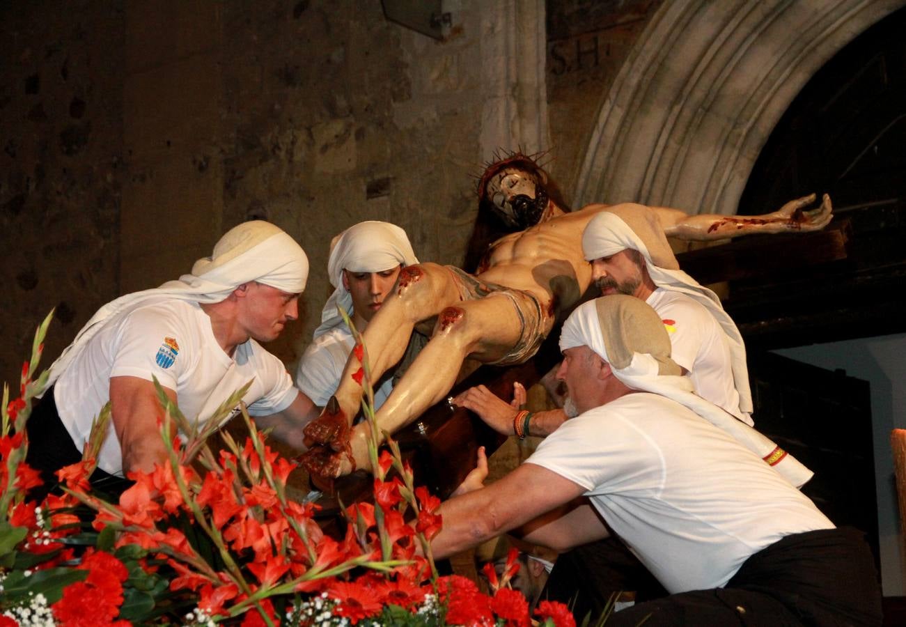 Procesión y Oración de los Cinco Misterios en Segovia (2/2)
