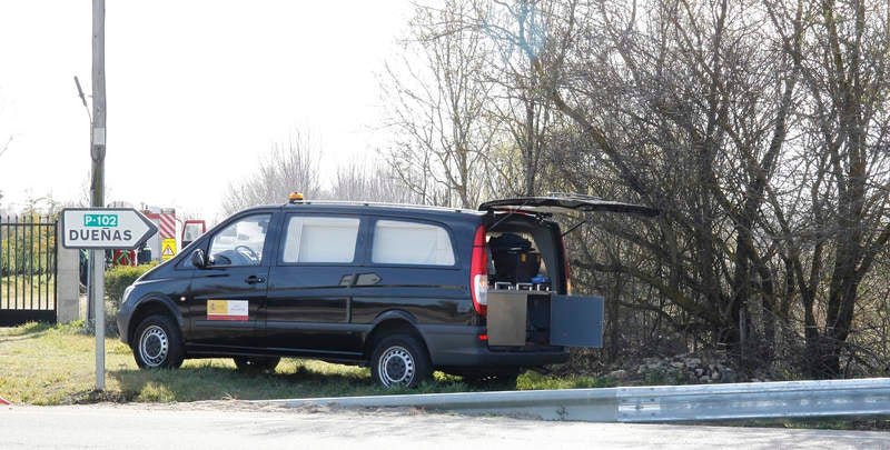 Fallecen dos personas al caer el coche en el que viajaban a una balsa en Dueñas (Palencia)