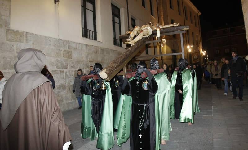 Procesión de Luz y Tinieblas en Palencia