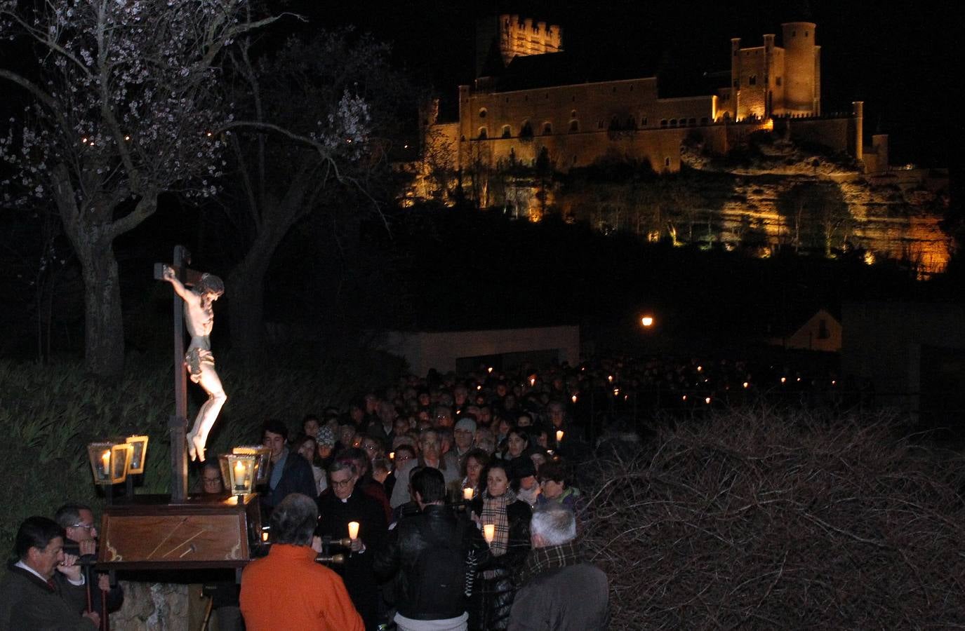 Santo Vía Crucis y procesión del Santo Cristo de la Paciencia en Segovia