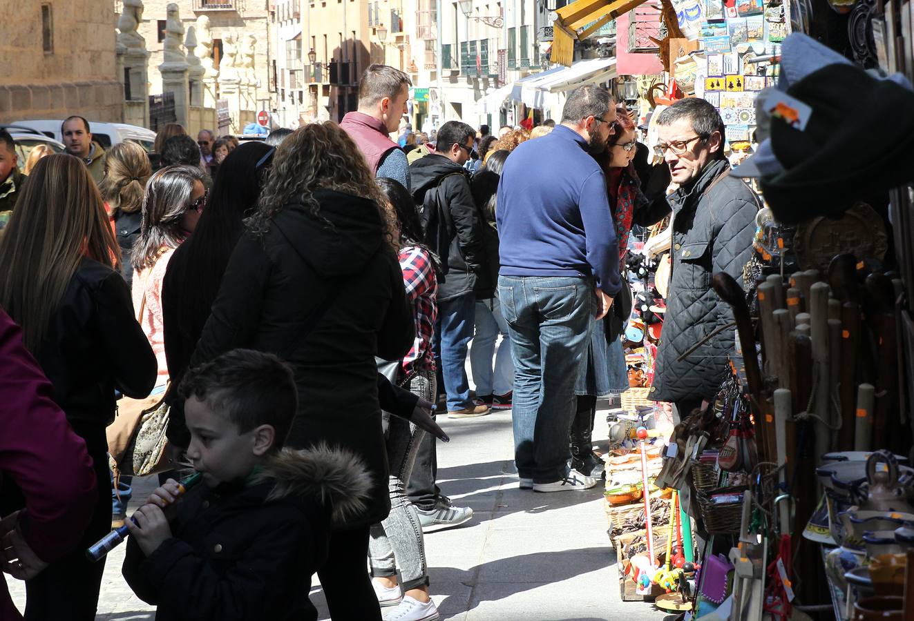 Segovia se llena de turistas
