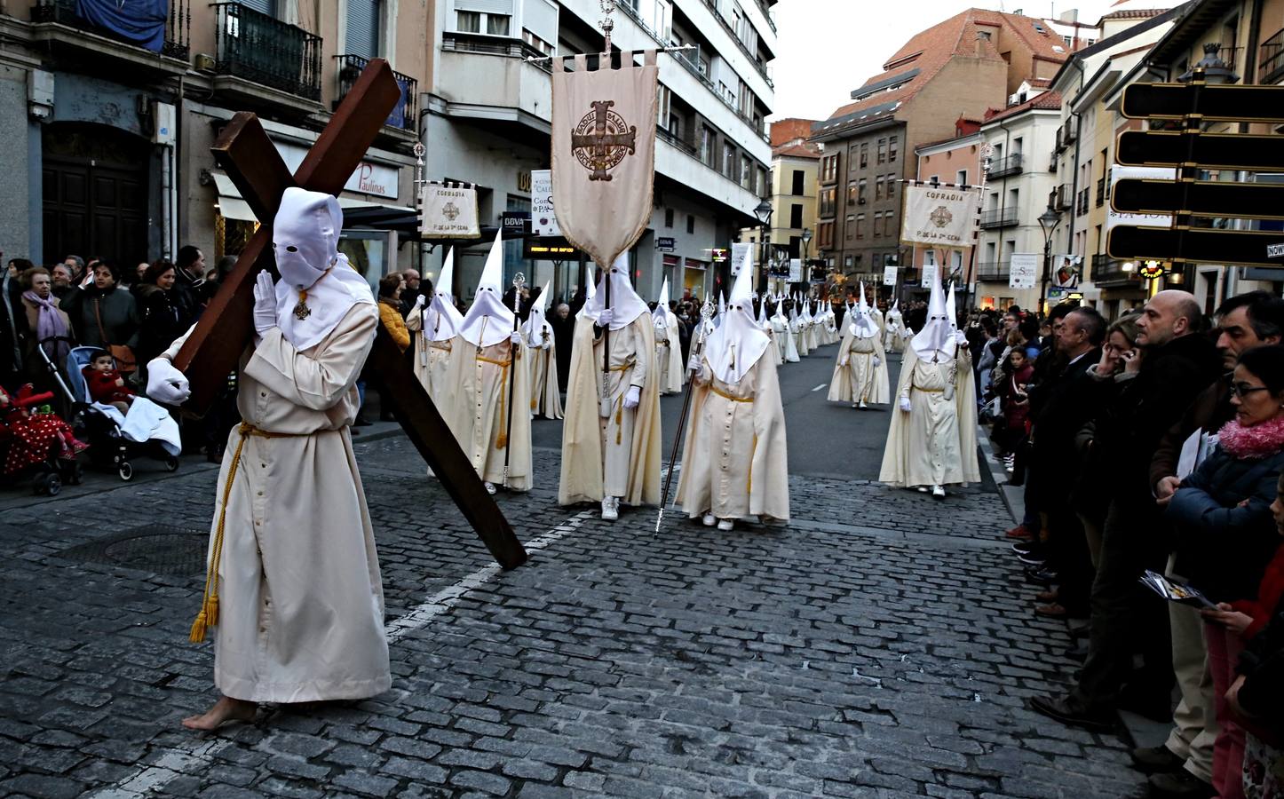 Procesión General de la Sagrada Pasión del Redentor en Valladolid (2/2)