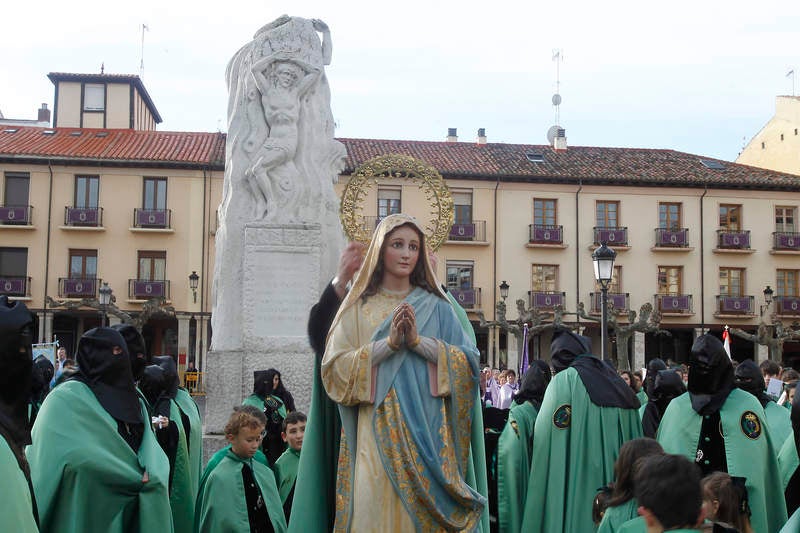 Procesión del Rompimiento del Velo en Palencia