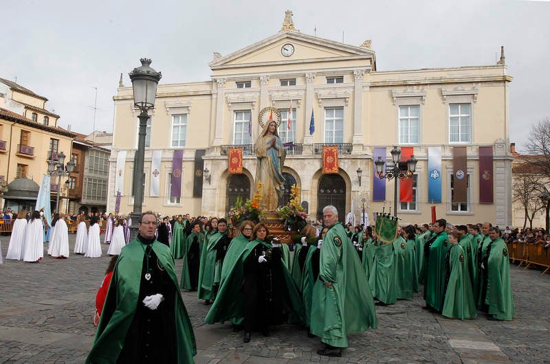 Procesión del Rompimiento del Velo en Palencia