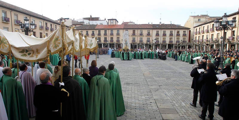 Procesión del Rompimiento del Velo en Palencia