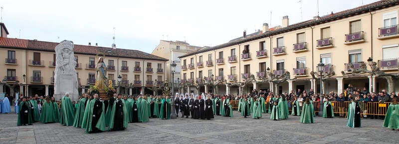 Procesión del Rompimiento del Velo en Palencia