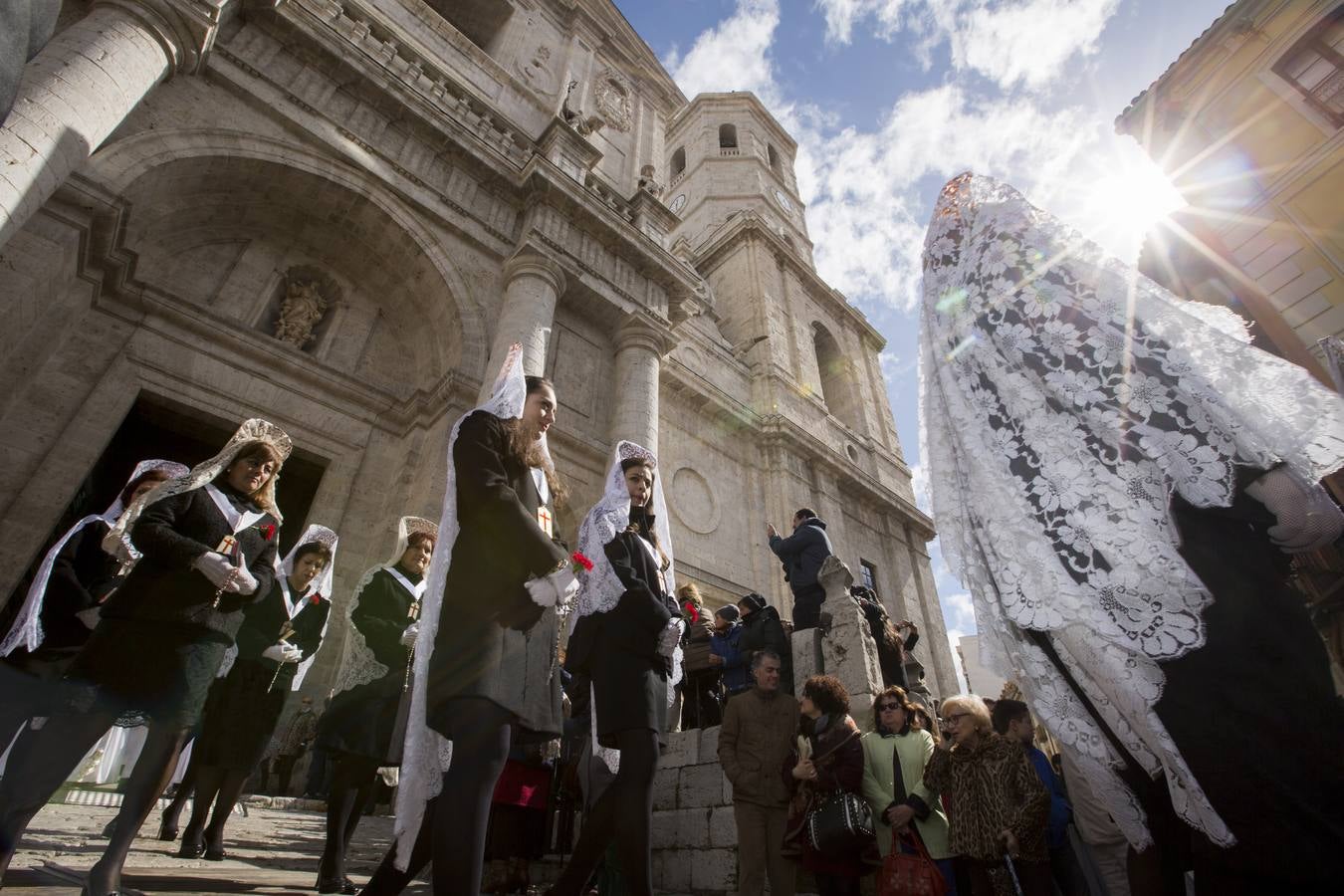 Encuentro de Jesús Resucitado con la Virgen de la Alegría en Valladolid