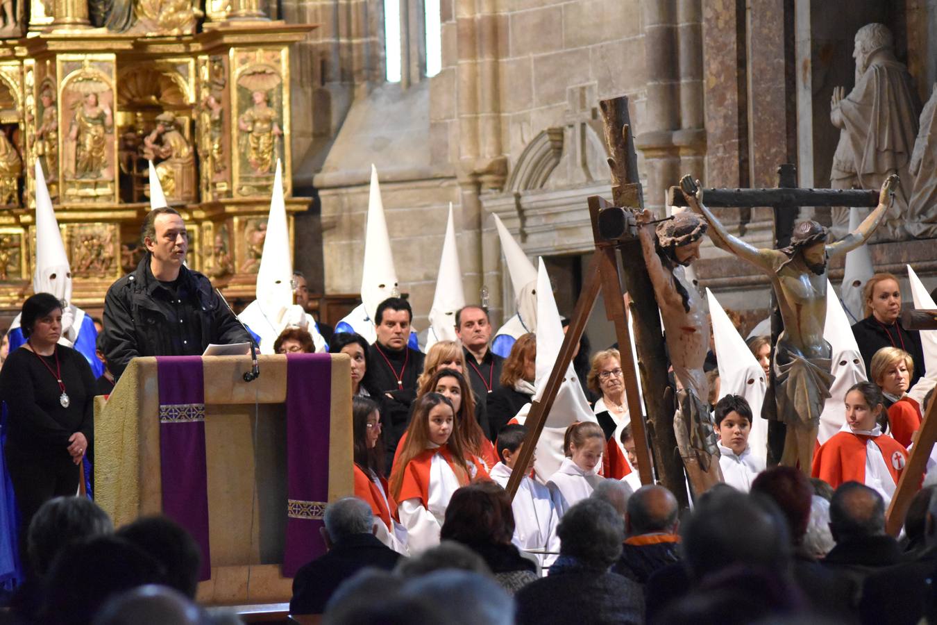 Aguilar de Campoo representa la muerte de Jesús a través de La Arbolada