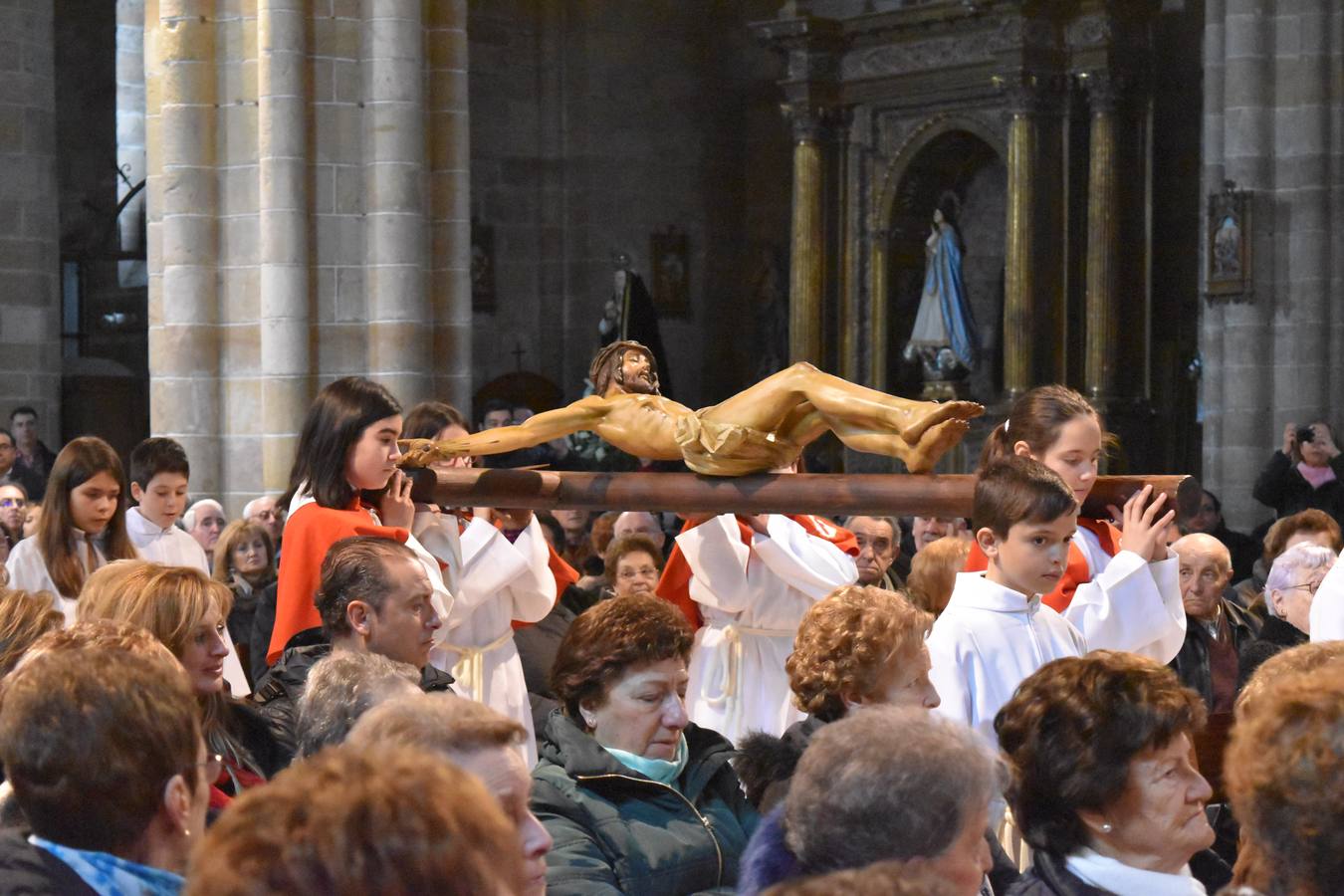 Aguilar de Campoo representa la muerte de Jesús a través de La Arbolada