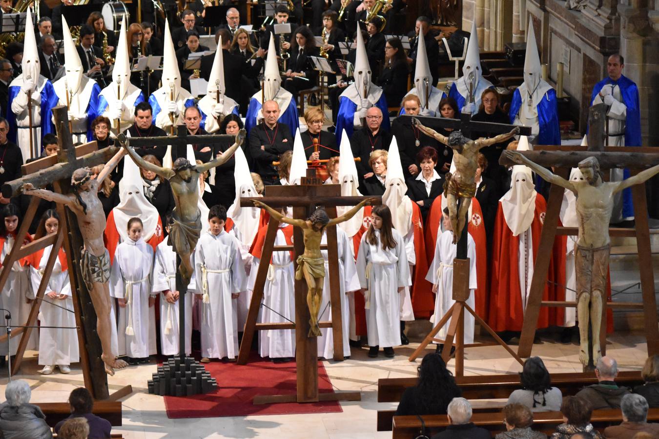 Aguilar de Campoo representa la muerte de Jesús a través de La Arbolada