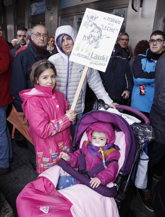 Manifestación en Valladolid contra el cierre de Lauki y Dulciora