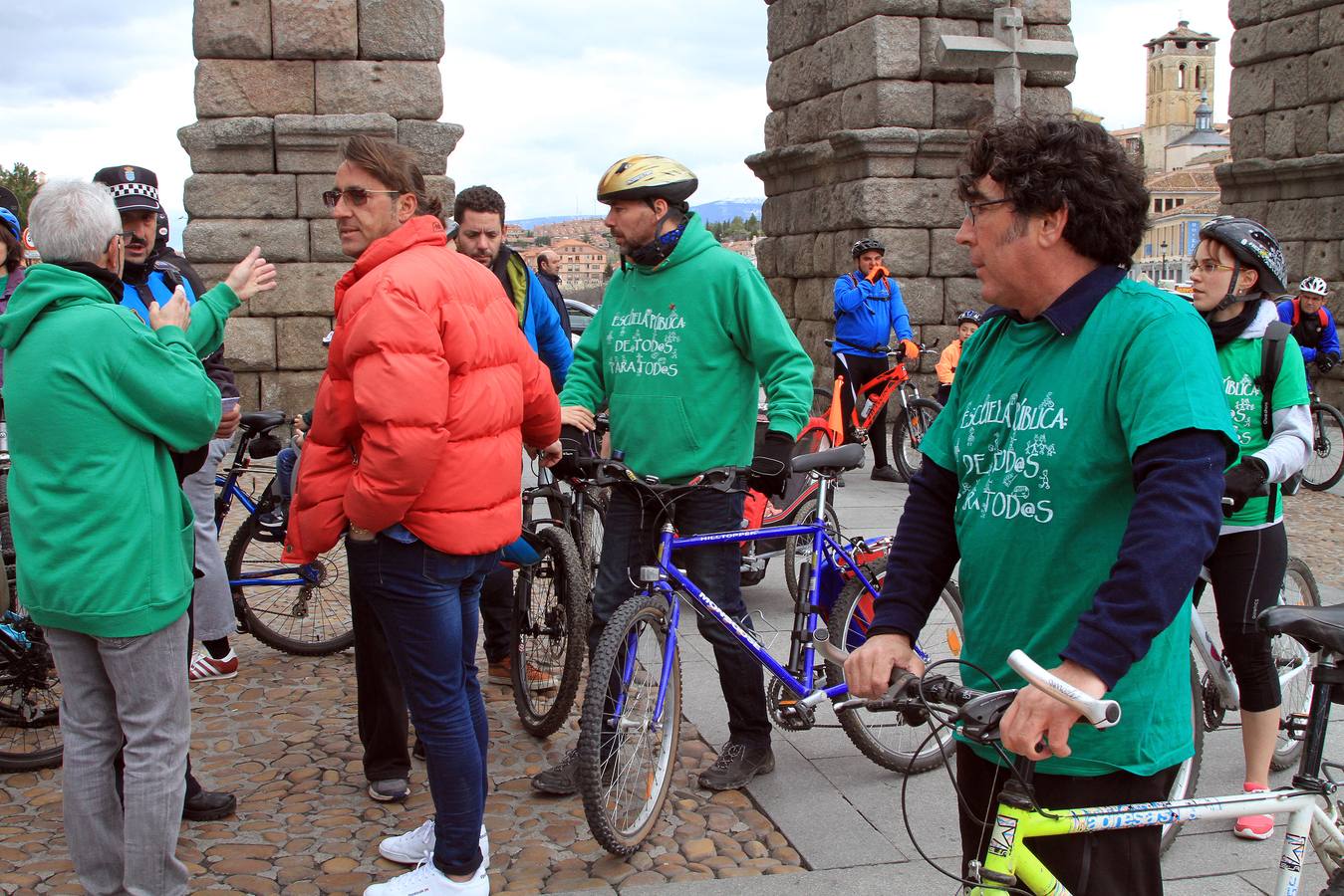Marcha en bicicleta por la Escuela Pública Laica y Gratuita de Segovia