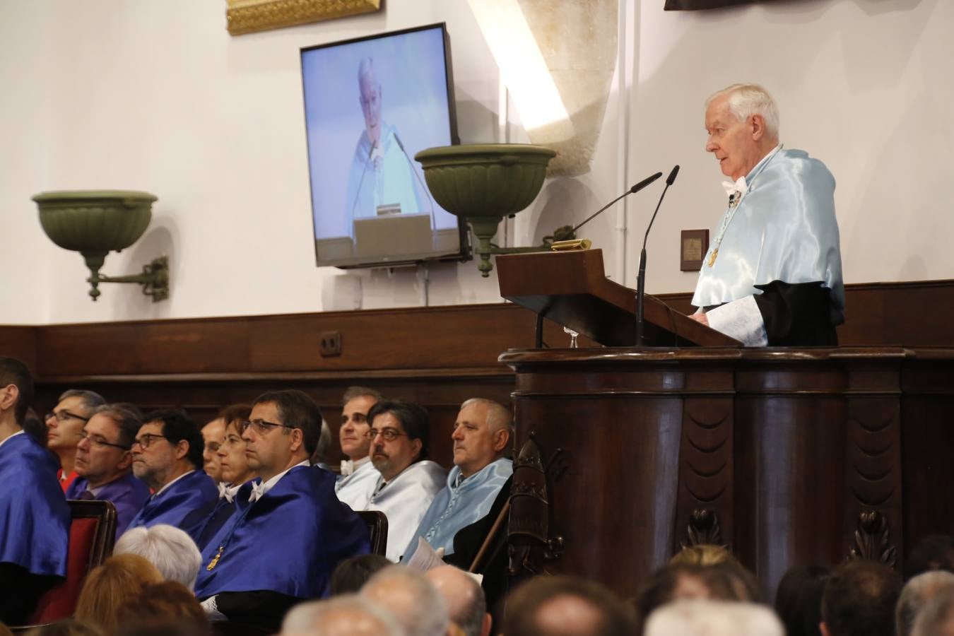 Los Reyes presiden en Salamanca la investidura honoris causa de Víctor García de la Concha y José Narro (1/2)