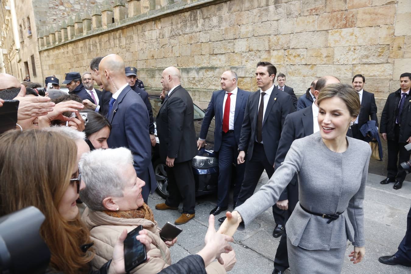 Los Reyes presiden en Salamanca la investidura honoris causa de Víctor García de la Concha y José Narro (2/2)