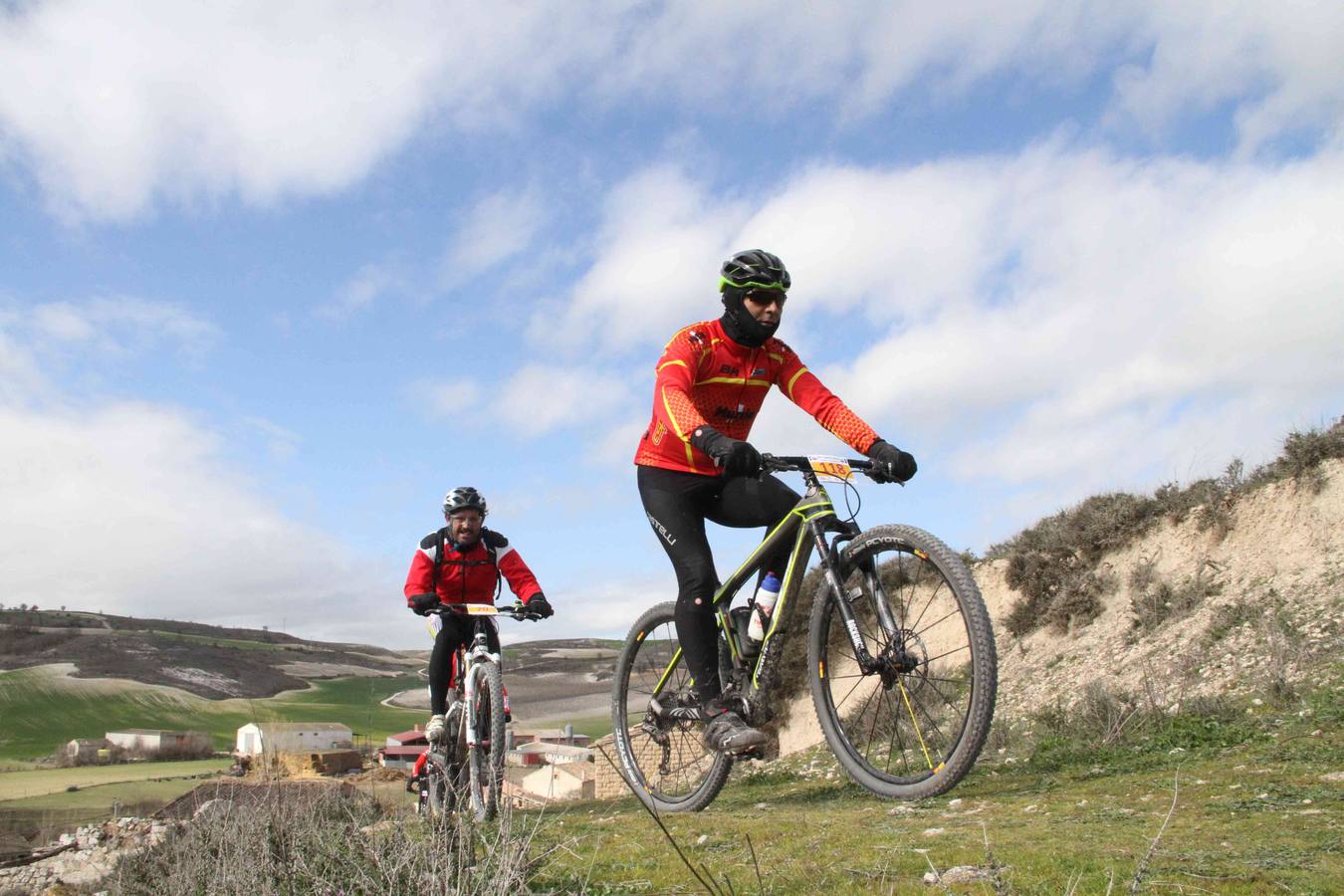 Primera etapa de la BTT Series de Valladolid celebrada en Campaspero (1/2)