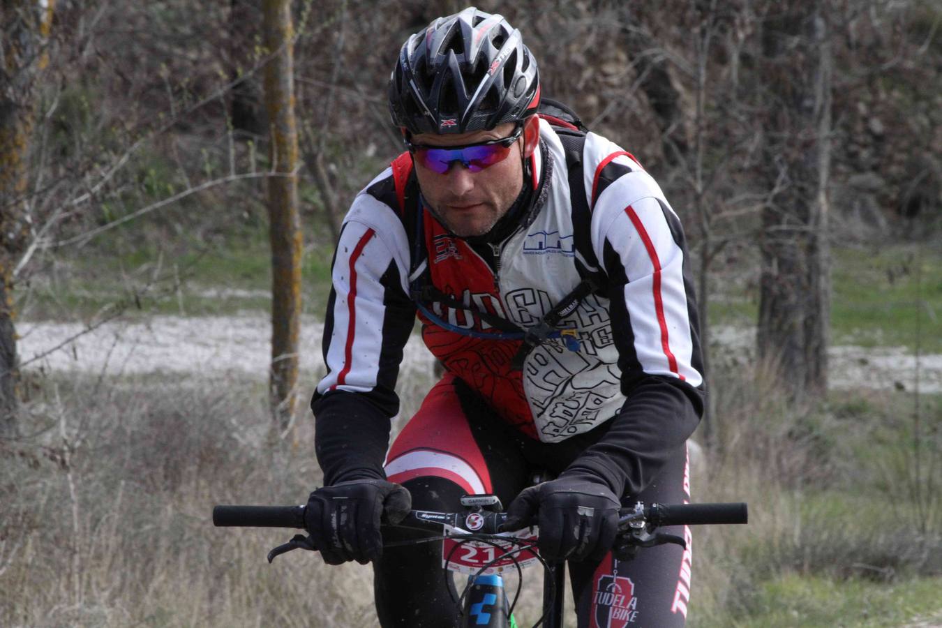 Primera etapa de la BTT Series de Valladolid celebrada en Campaspero (1/2)