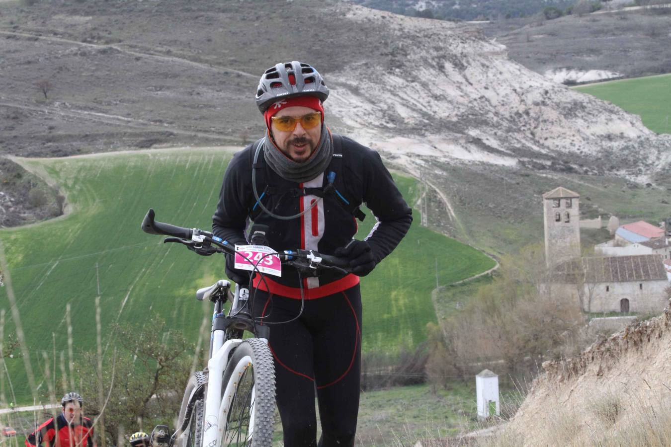 Primera etapa de la BTT Series de Valladolid celebrada en Campaspero (2/2)