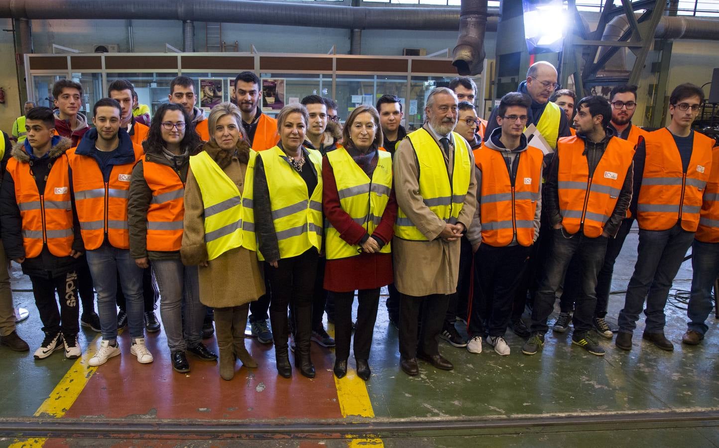 La ministra de Fomento preside en Valladolid la firma de un convenio para impartir un ciclo FP en mantenimiento de material ferroviario