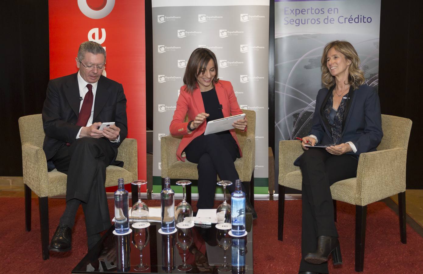 Los exministros Alberto Ruiz Gallardón y Cristina Garmendia participan en el foro empresarial &#039;Diálogos para el desarrollo&#039;