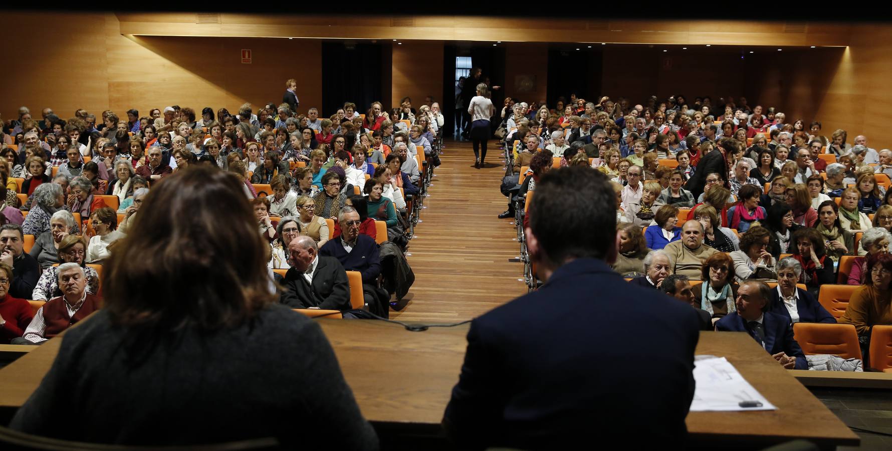 Daniel de Luis habla de la osteoporosis en las Aulas de la Salud de El Norte de Castilla