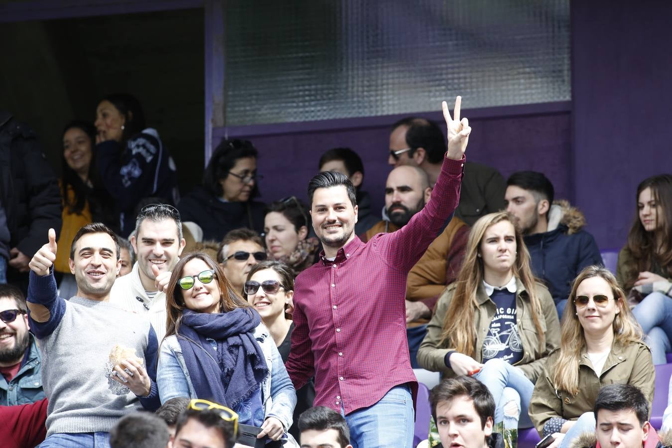 La afición vallisoletana disfruta en la final de la Copa del Rey de rugby