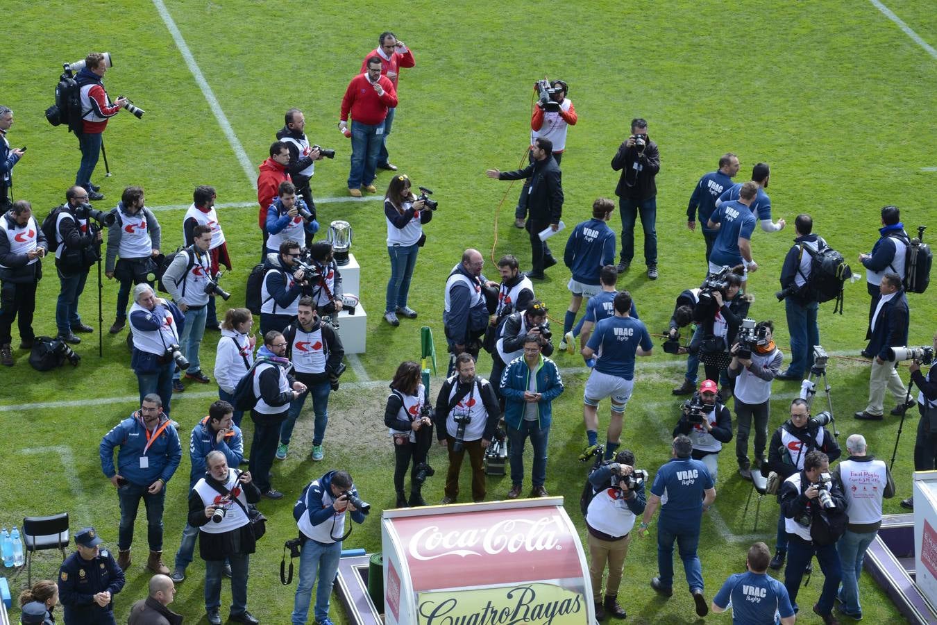 Fotos de las horas previas a la final de la Copa del Rey de rugby en Valladolid (1/3)