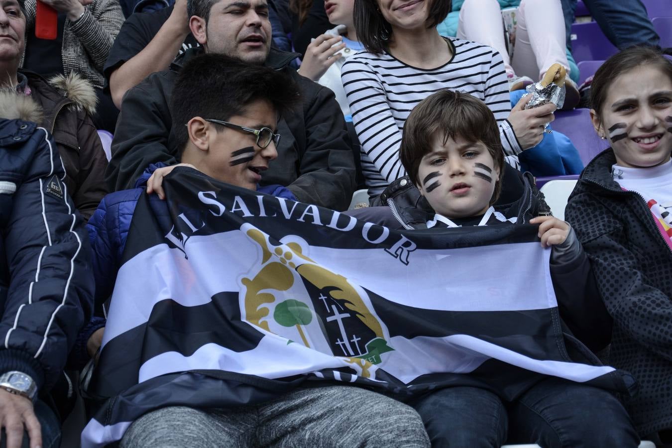 Fotos de las horas previas a la final de la Copa del Rey de rugby en Valladolid (1/3)