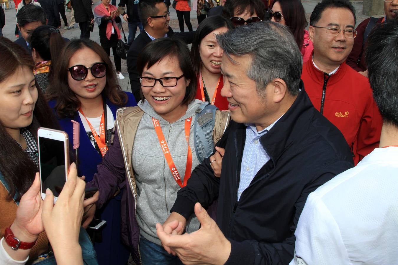 Un empresario chino visita Segovia junto a 700 directivos de sus empresas