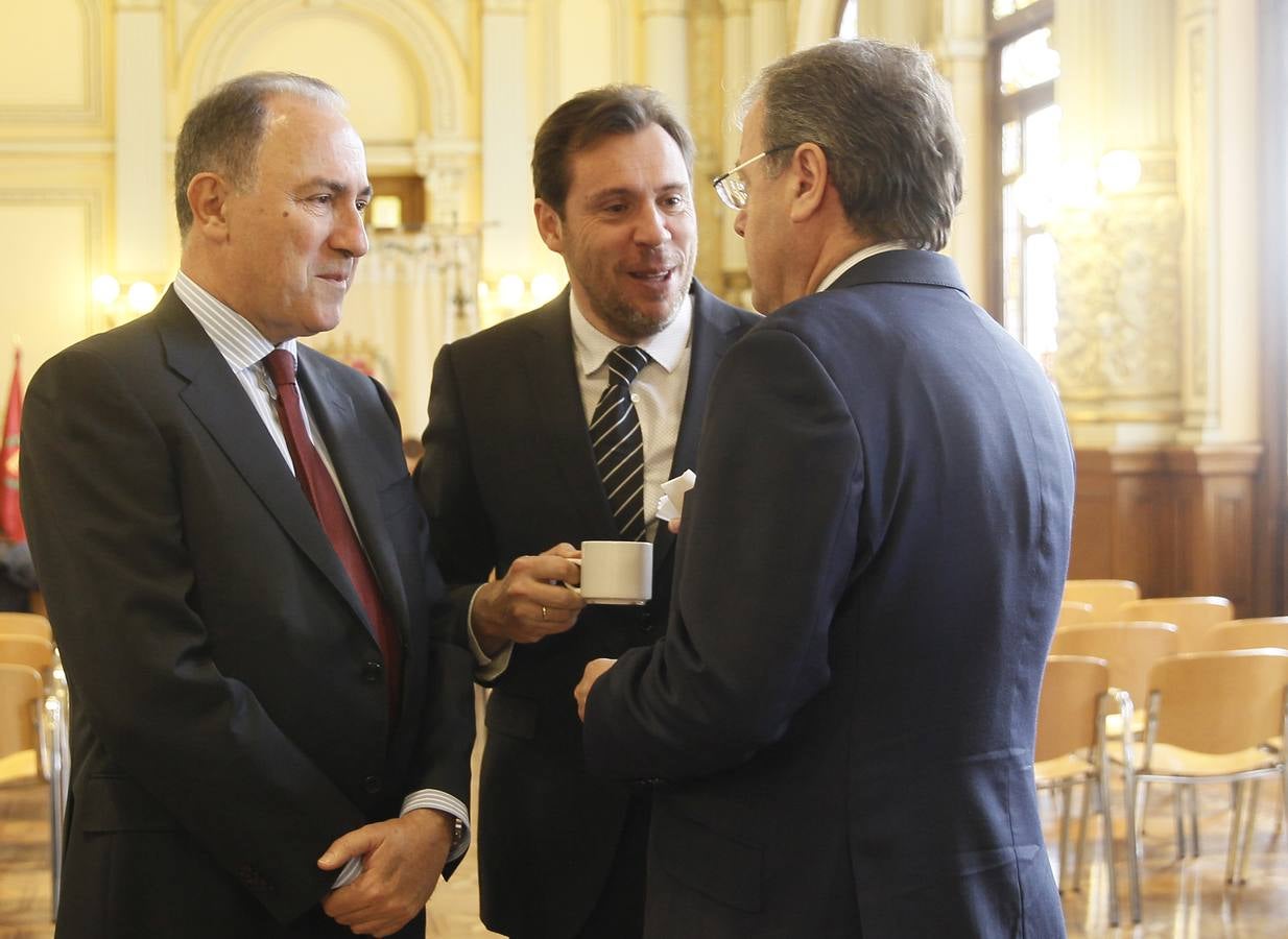 El alcalde de León, Antonio Silván, visita Valladolid
