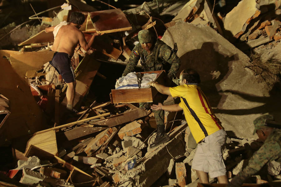 Ecuador, un país desolado tras el peor terremoto en décadas